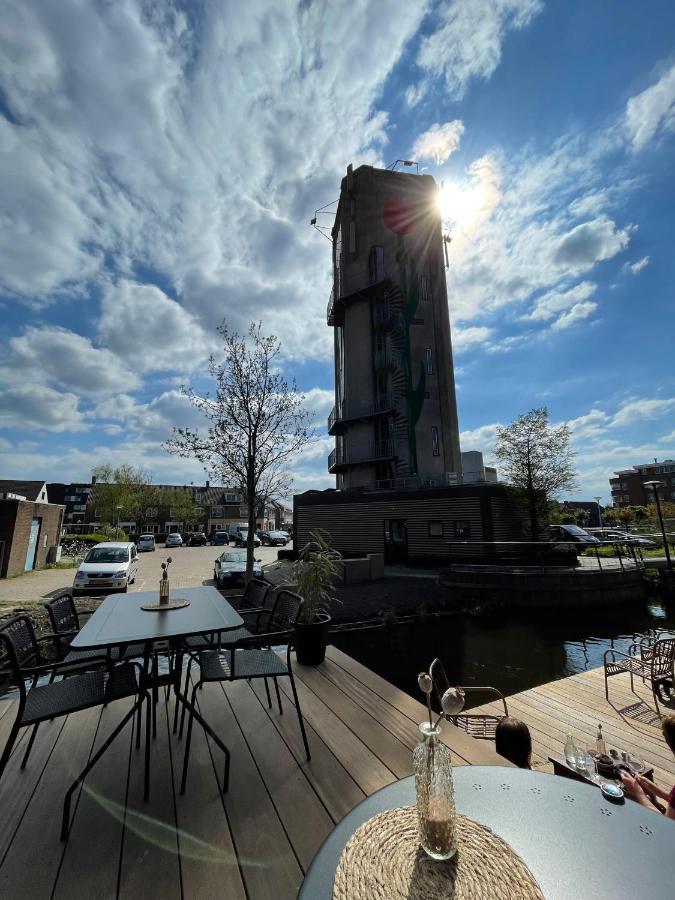 B&B De Tulpentoren Roelofarendsveen Екстериор снимка