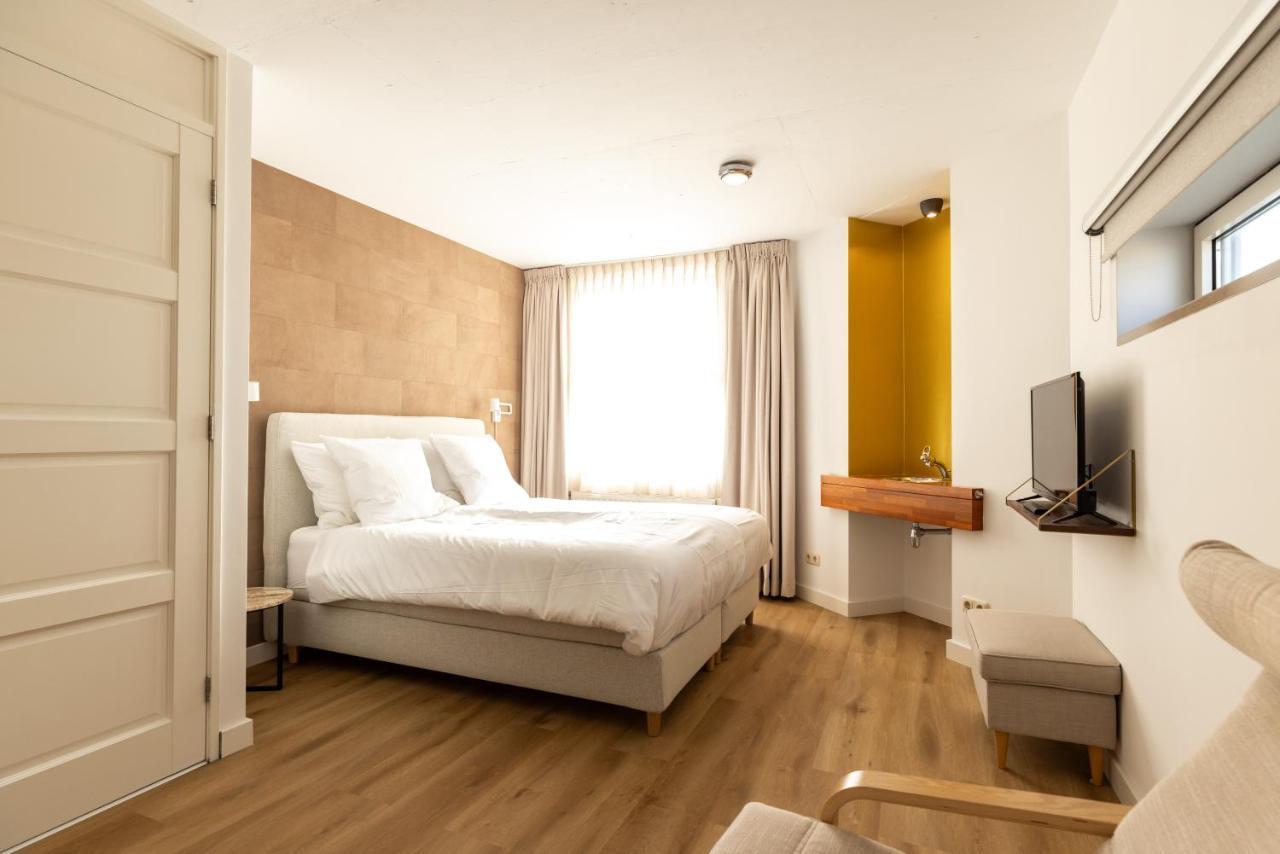 B&B De Tulpentoren Roelofarendsveen Екстериор снимка